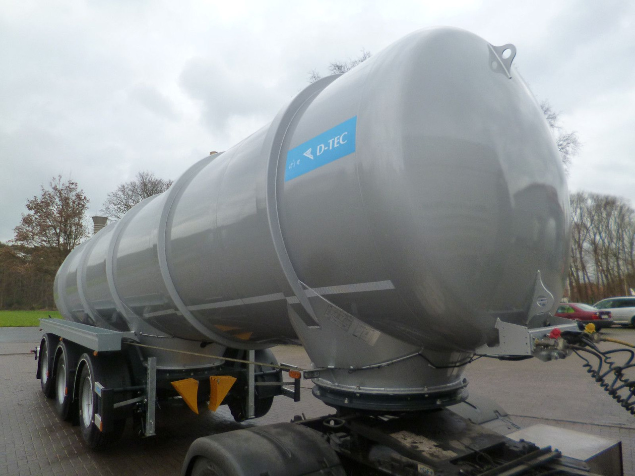 D-TEC TANKTRAILER FV2011-20-R295 D-TEC Gülletanker FV2011 Zwangslenkung - نصف مقطورة صهريج: صور 2 D-TEC TANKTRAILER FV2011-20-R295 D-TEC Gülletanker FV2011 Zwangslenkung - نصف مقطورة صهريج: صور 2