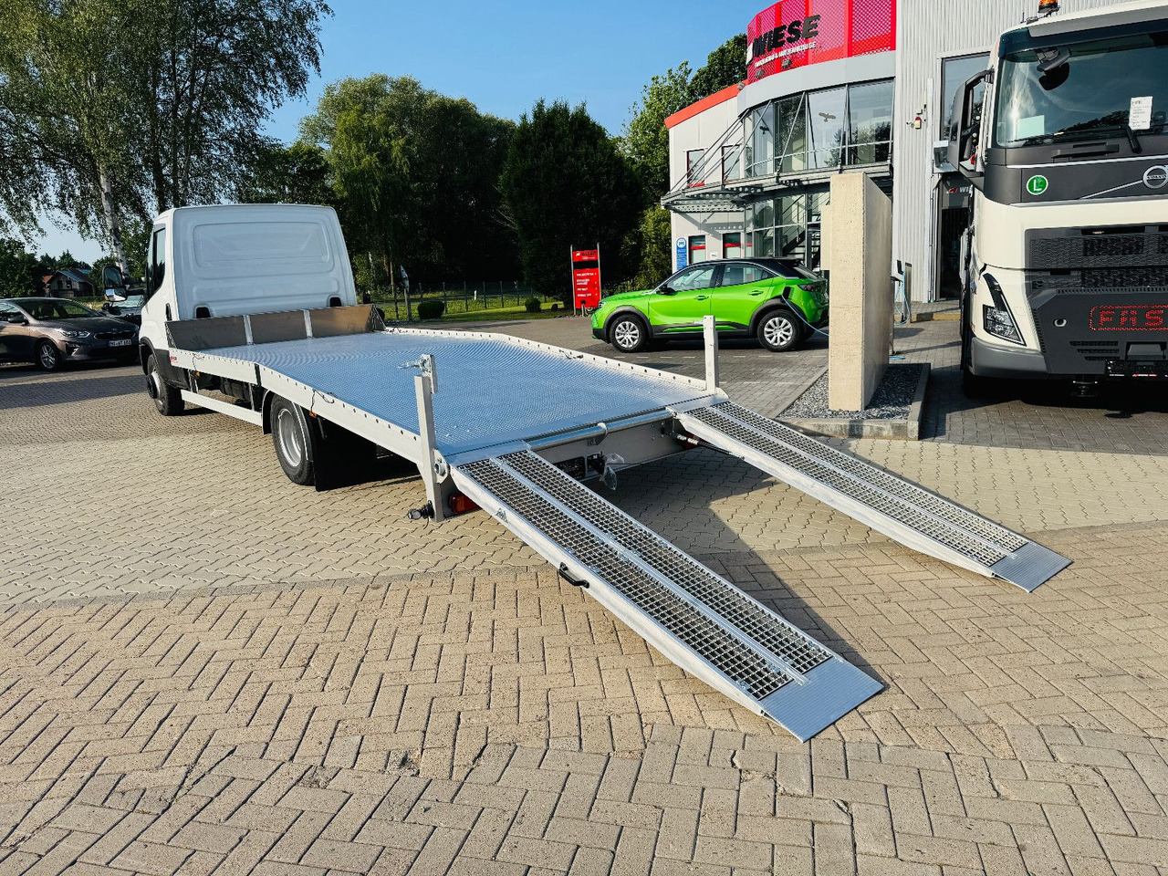 Iveco 70C18HA, Maschinen & Arbeitsbühnentrans. 2940kg! - شاحنة نقل سيارات شاحنة: صور 5 Iveco 70C18HA, Maschinen & Arbeitsbühnentrans. 2940kg! - شاحنة نقل سيارات شاحنة: صور 5