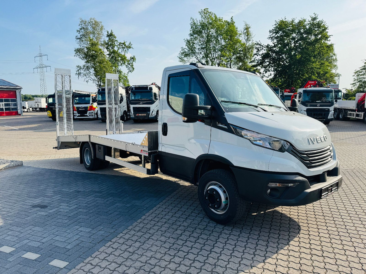 Iveco 70C18HA, Maschinen & Arbeitsbühnentrans. 2940kg! - سيارة السحب للتصليح: صور 1 Iveco 70C18HA, Maschinen & Arbeitsbühnentrans. 2940kg! - سيارة السحب للتصليح: صور 1