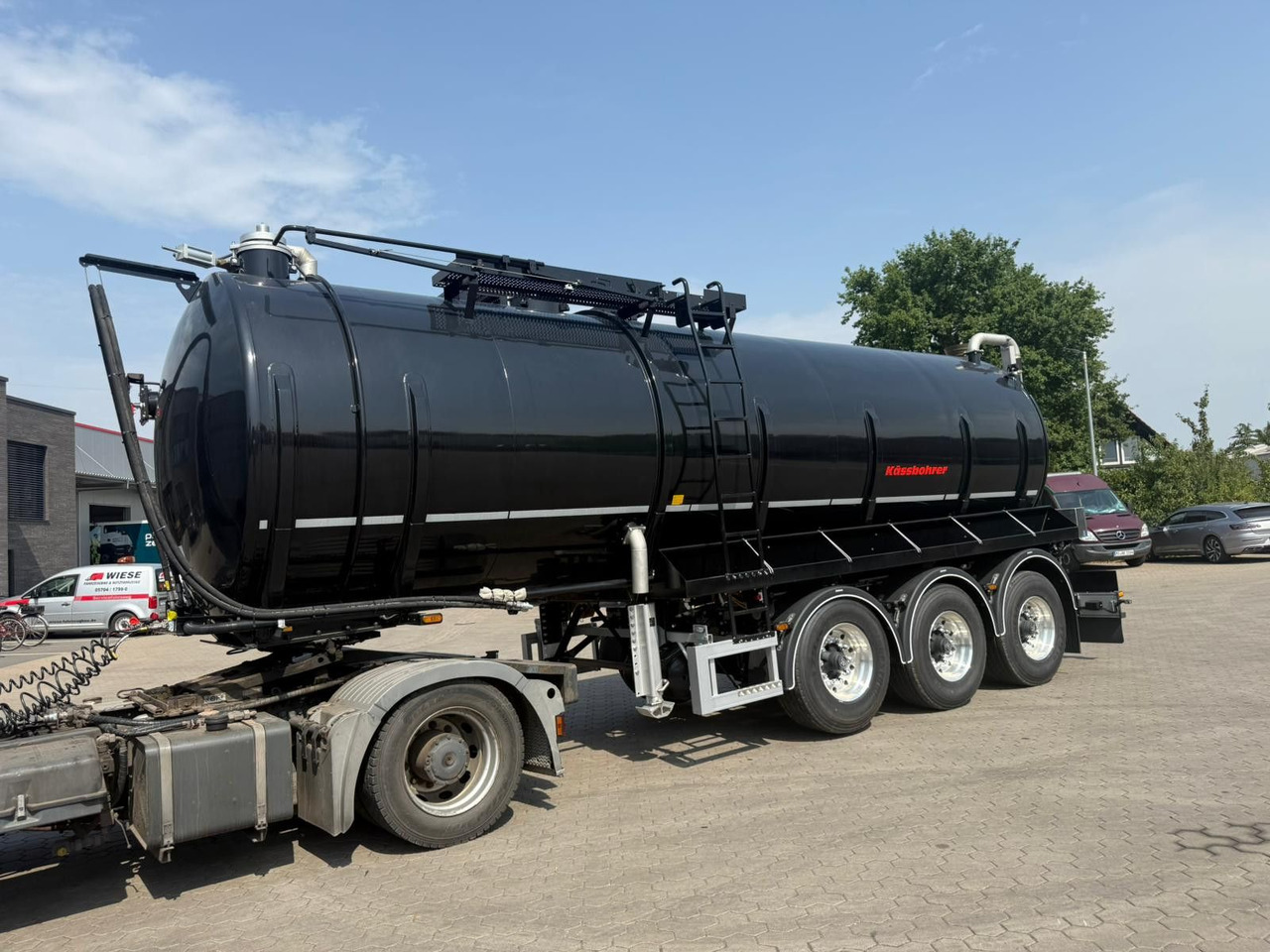 Kässbohrer K.STN L 30 Edelstahl Tanker Gülle Naturabfall - نصف مقطورة صهريج: صور 4 Kässbohrer K.STN L 30 Edelstahl Tanker Gülle Naturabfall - نصف مقطورة صهريج: صور 4