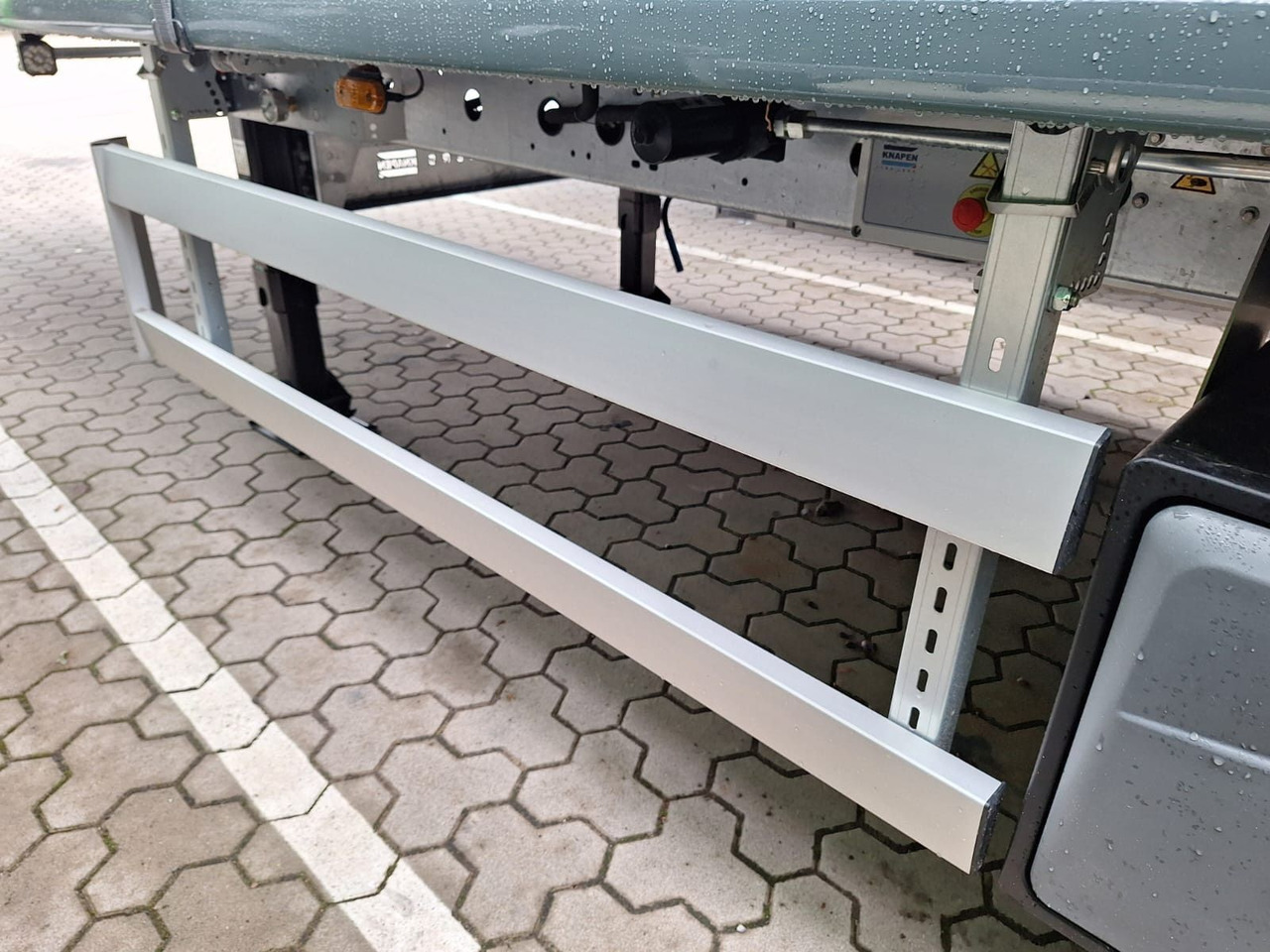 Knapen 92 m³ 10 mm Boden günstig - أرضية المشي نصف مقطورة: صور 4 Knapen 92 m³ 10 mm Boden günstig - أرضية المشي نصف مقطورة: صور 4