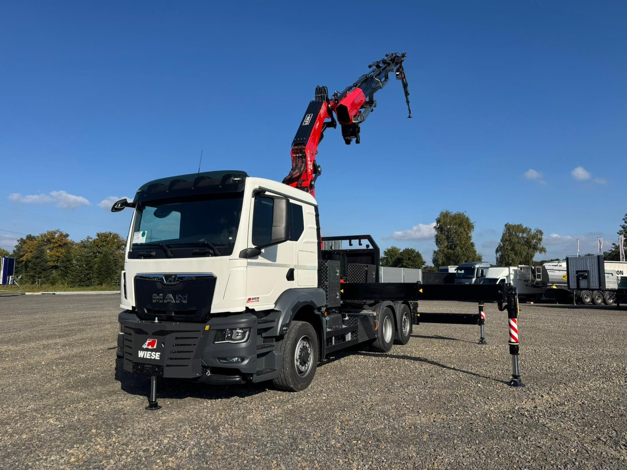 MAN 26.470 6x4-4 Hydrodrive Fassi Kran F545 Jib - شاحنات مسطحة, شاحنة كرين: صور 1 MAN 26.470 6x4-4 Hydrodrive Fassi Kran F545 Jib - شاحنات مسطحة, شاحنة كرين: صور 1