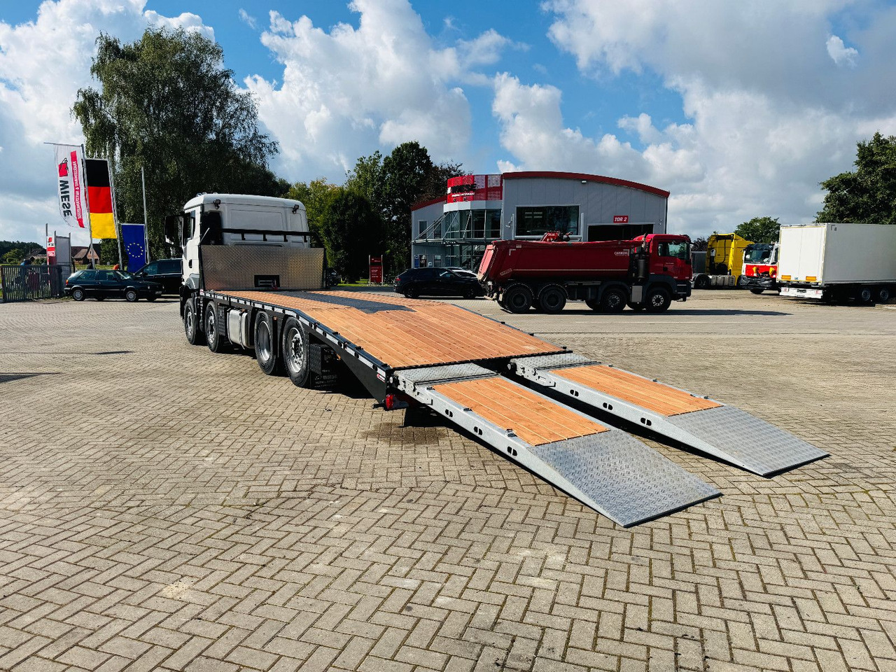 MAN 8x4 Maschinentransporter - سيارة السحب للتصليح: صور 4 MAN 8x4 Maschinentransporter - سيارة السحب للتصليح: صور 4