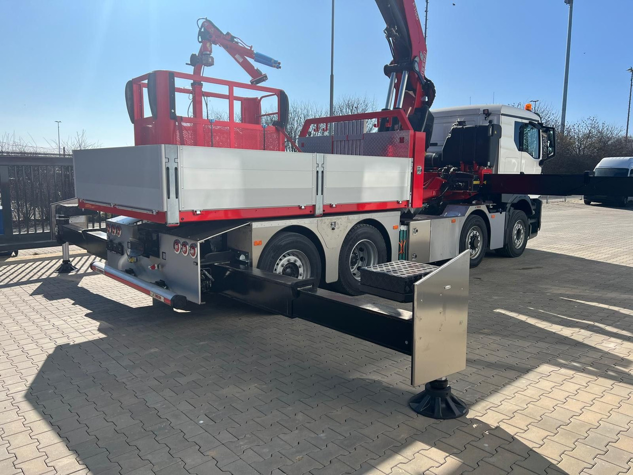 MAN 8x4 mit F1150RA.2.28 L616 Winde - شاحنة كرين: صور 5 MAN 8x4 mit F1150RA.2.28 L616 Winde - شاحنة كرين: صور 5