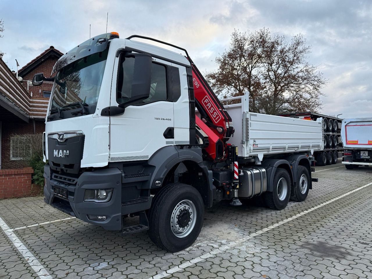 MAN TGS 26.400 6x4 Krankipper Fassi/SOFORT VERFÜGBAR - شاحنة, شاحنة كرين: صور 2 MAN TGS 26.400 6x4 Krankipper Fassi/SOFORT VERFÜGBAR - شاحنة, شاحنة كرين: صور 2