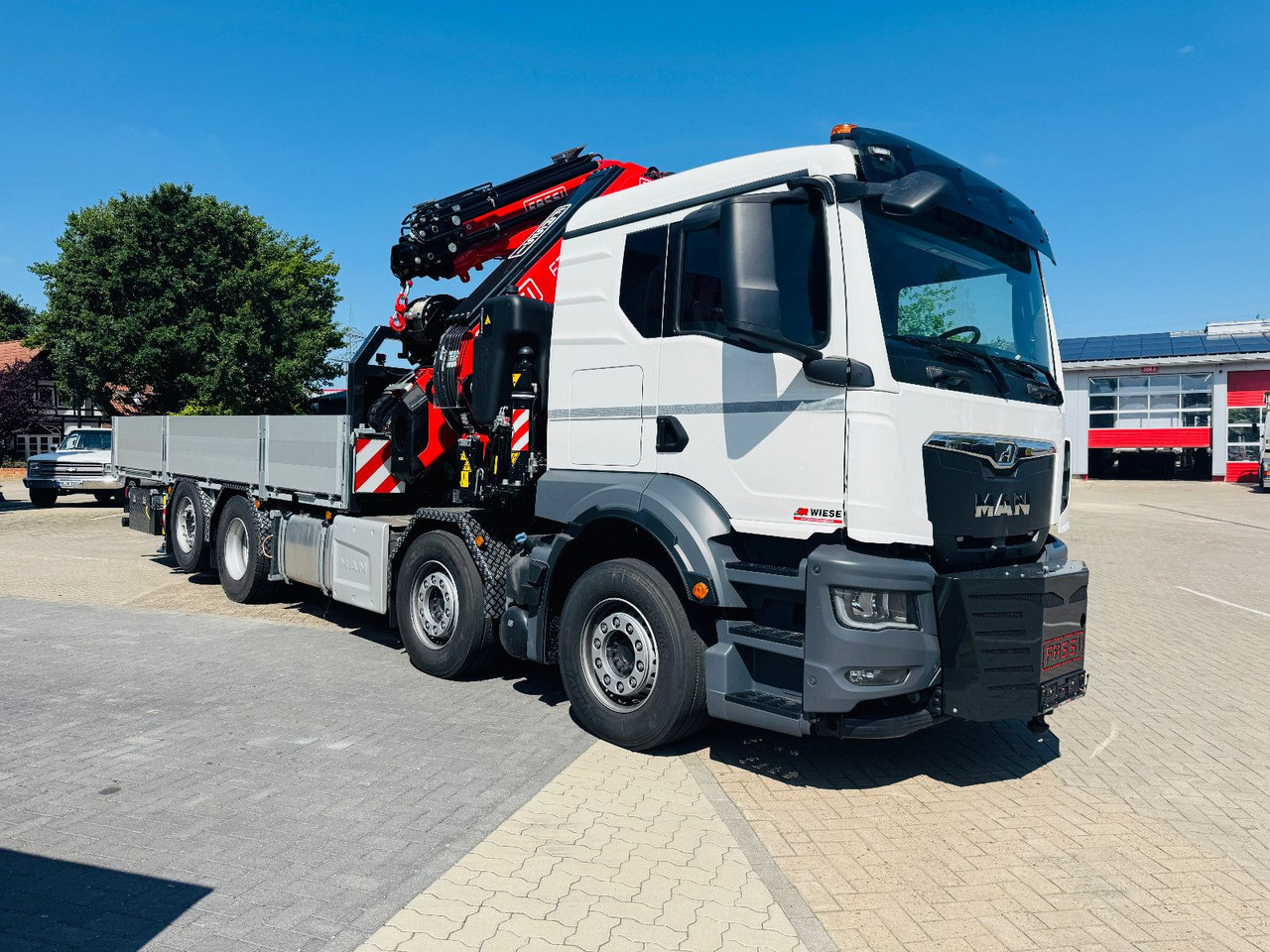 MAN TGS 32.510 mit F710 Frontkran sofort - شاحنة, شاحنة كرين: صور 1 MAN TGS 32.510 mit F710 Frontkran sofort - شاحنة, شاحنة كرين: صور 1