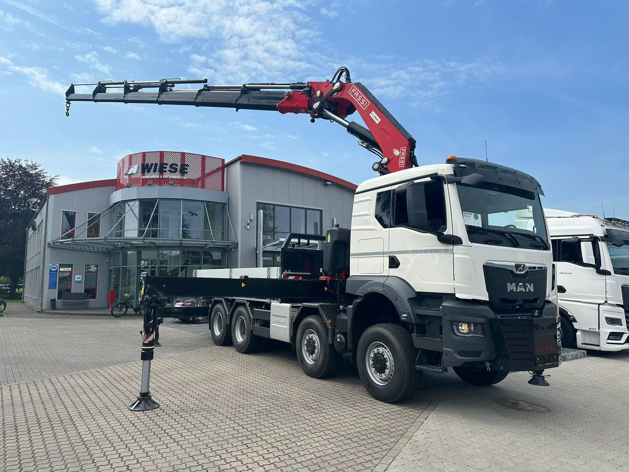 MAN TGS 41.520 8x8 mit Fassi Ladekran F710RA.2.26 - شاحنة كرين: صور 1 MAN TGS 41.520 8x8 mit Fassi Ladekran F710RA.2.26 - شاحنة كرين: صور 1