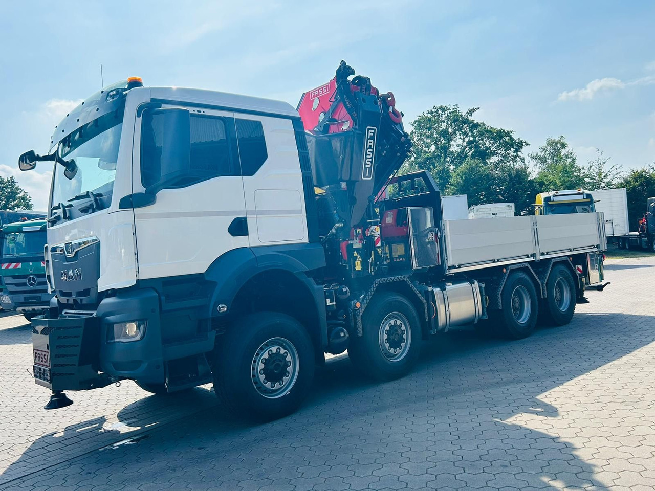 MAN TGS 41.520 8x8 mit Fassi Ladekran F710RA.2.26 - شاحنة كرين: صور 5 MAN TGS 41.520 8x8 mit Fassi Ladekran F710RA.2.26 - شاحنة كرين: صور 5