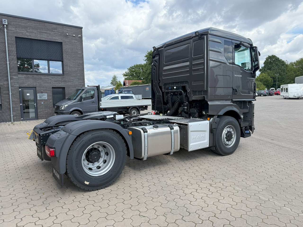 MAN TGX 18.480 4x2 HydroDrive Allrad mit Hydraulik - شاحنة جرار: صور 3 MAN TGX 18.480 4x2 HydroDrive Allrad mit Hydraulik - شاحنة جرار: صور 3