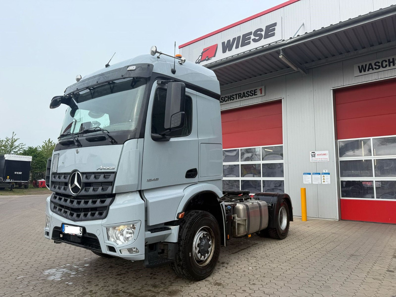 Mercedes-Benz Arocs 1848 4x4 HAD Allrad mit Hydraulik LOF - شاحنة جرار: صور 1 Mercedes-Benz Arocs 1848 4x4 HAD Allrad mit Hydraulik LOF - شاحنة جرار: صور 1