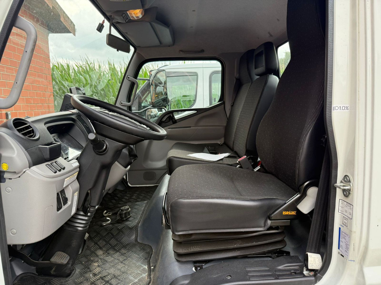 Mitsubishi Fuso Canter 7C18 Arbeitsbühnentransporter - سيارة السحب للتصليح: صور 2 Mitsubishi Fuso Canter 7C18 Arbeitsbühnentransporter - سيارة السحب للتصليح: صور 2