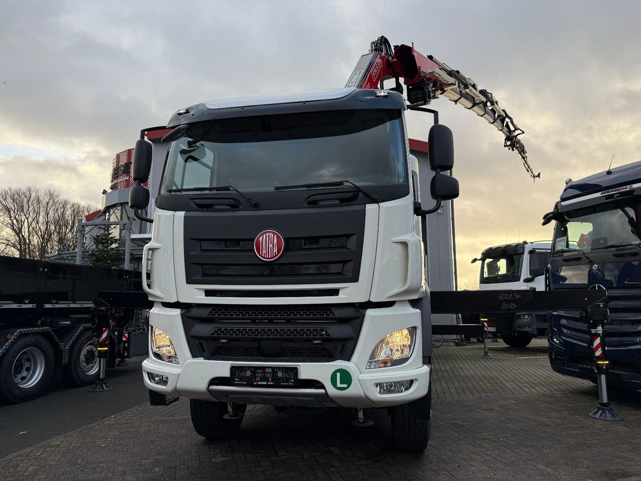 Tatra 41.500 8x8 Phoenix Fassi F710 Kran إيجار Tatra 41.500 8x8 Phoenix Fassi F710 Kran: صور 13