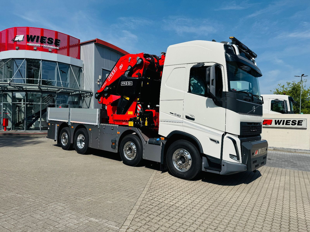 Volvo FH 540 mit Fassi F2150RAL Fly Jib + Winde - شاحنة كرين: صور 2 Volvo FH 540 mit Fassi F2150RAL Fly Jib + Winde - شاحنة كرين: صور 2