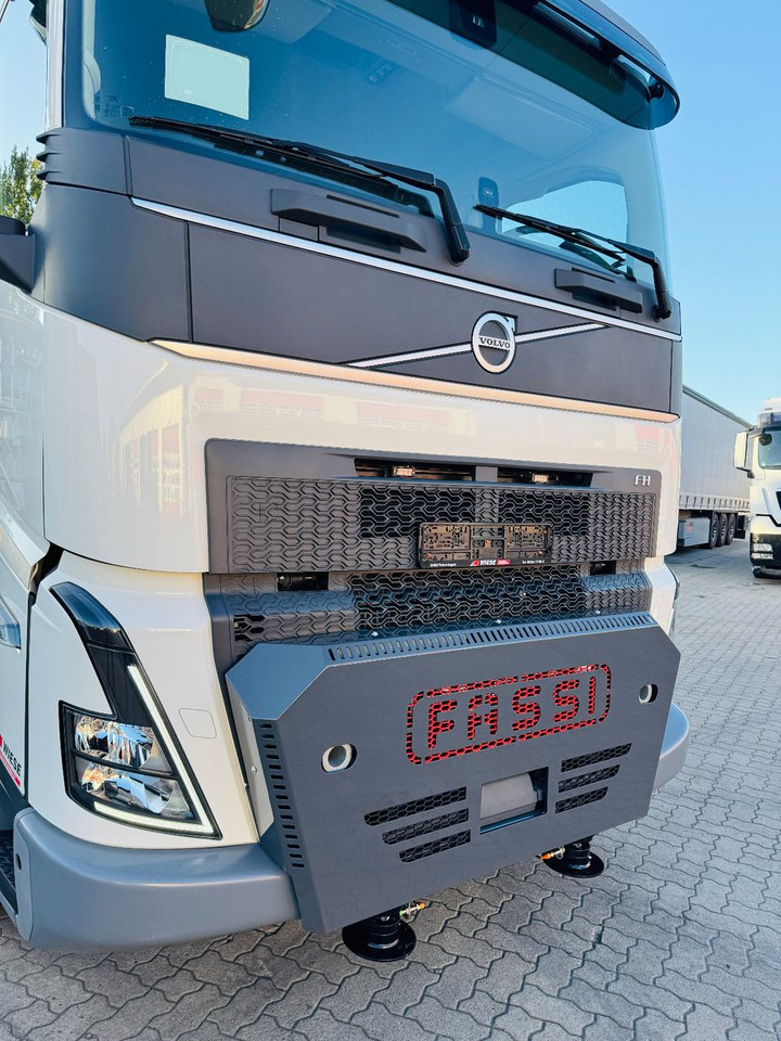 Volvo FH500 6x2 mit Fassi F545 2.27 JIB Winde so - شاحنة جرار: صور 2 Volvo FH500 6x2 mit Fassi F545 2.27 JIB Winde so - شاحنة جرار: صور 2