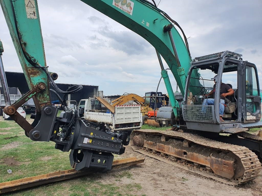 AJCE AVH30ST Vibro Hammer Sheet Pile Driver - سائق كومة, ملحقات: صور 3 AJCE AVH30ST Vibro Hammer Sheet Pile Driver - سائق كومة, ملحقات: صور 3