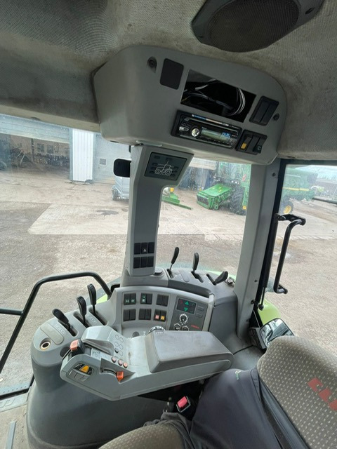 Claas Arion 640 - جرار: صور 2 Claas Arion 640 - جرار: صور 2