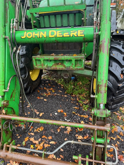 JOHN DEERE 6400 - جرار: صور 2 JOHN DEERE 6400 - جرار: صور 2