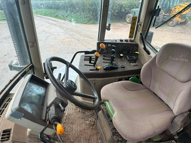 JOHN DEERE 6910 - جرار: صور 4 JOHN DEERE 6910 - جرار: صور 4