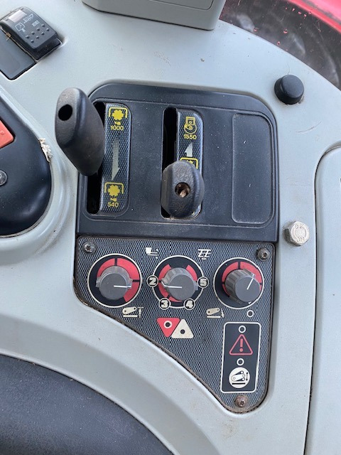 MASSEY FERGUSON 6480 DYNA 6 - جرار: صور 5 MASSEY FERGUSON 6480 DYNA 6 - جرار: صور 5