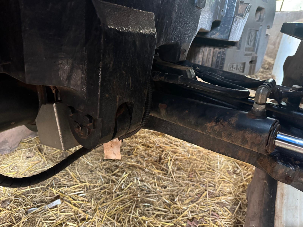 NEW HOLLAND T6.180 - جرار: صور 2 NEW HOLLAND T6.180 - جرار: صور 2