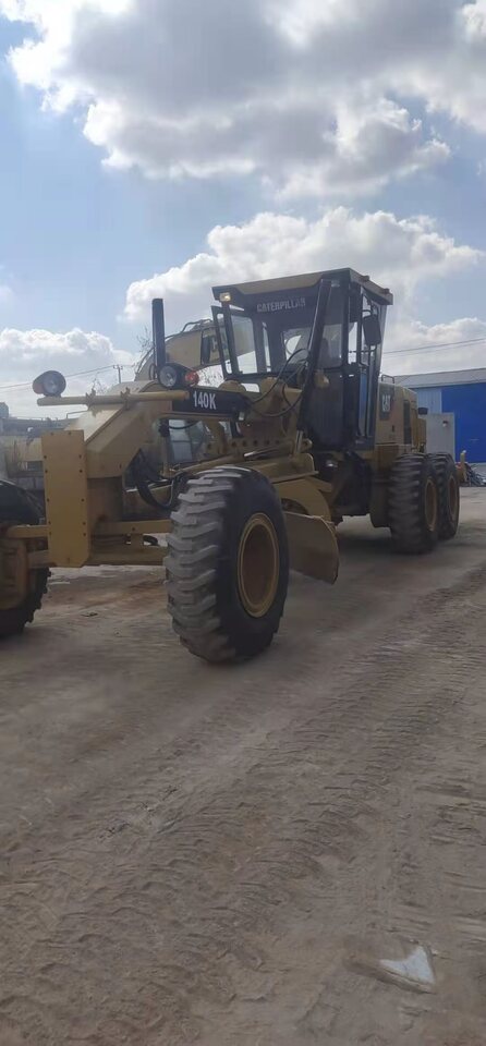 CATERPILLAR 140K - آلة تسوية الأرض: صور 2 CATERPILLAR 140K - آلة تسوية الأرض: صور 2