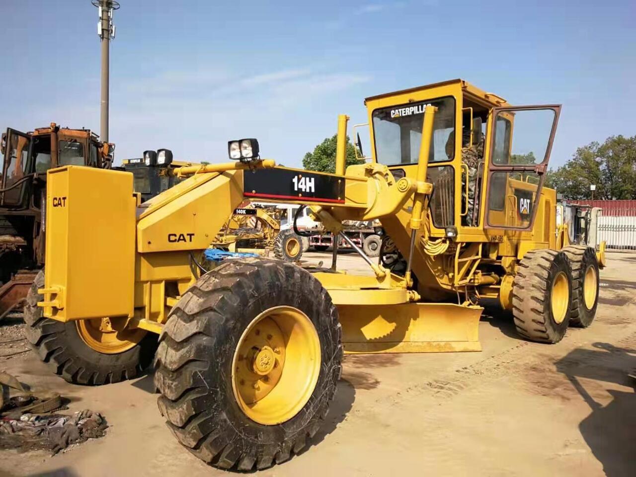 CATERPILLAR 14H - آلة تسوية الأرض: صور 1 CATERPILLAR 14H - آلة تسوية الأرض: صور 1