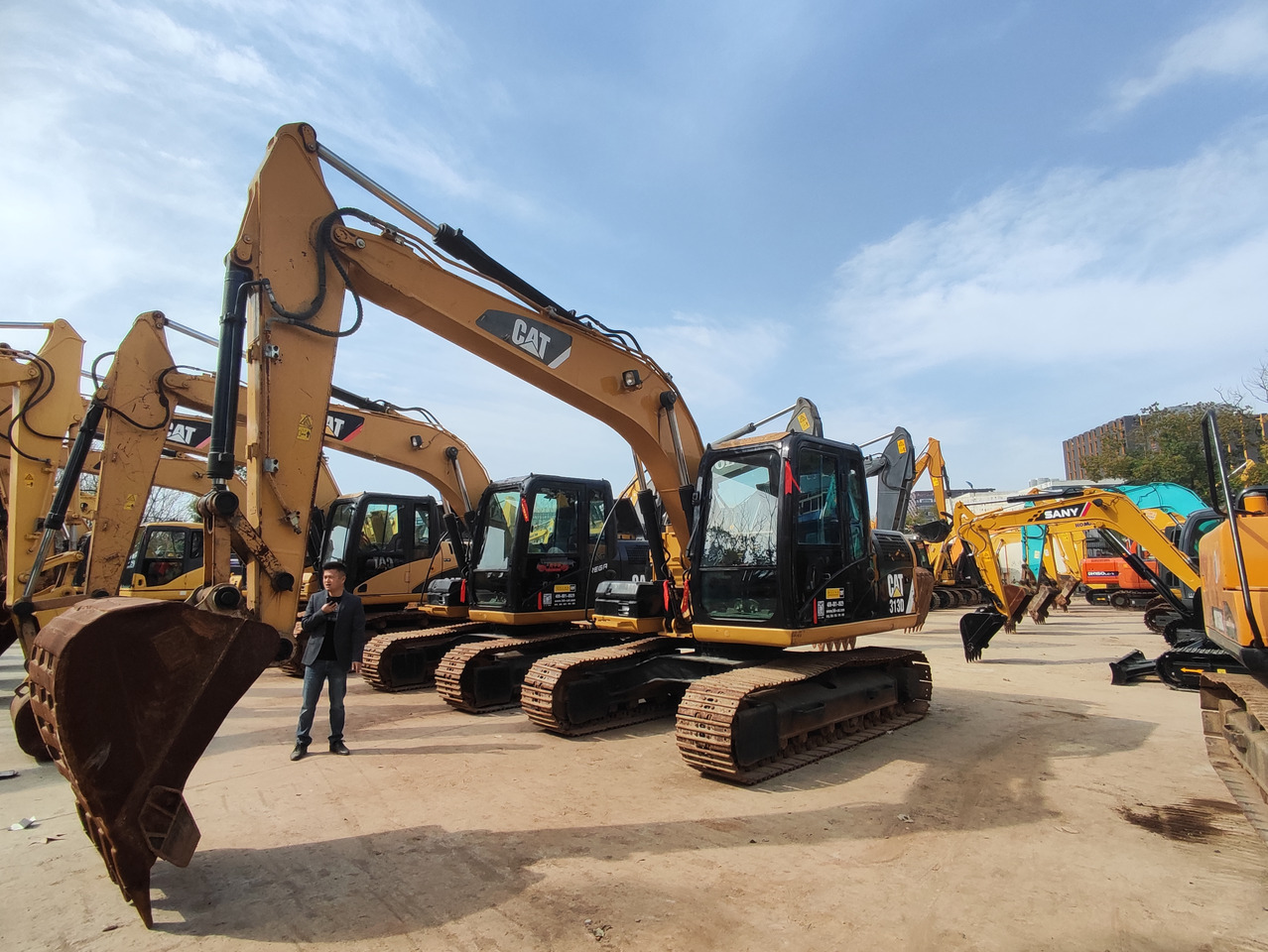 CATERPILLAR 313D - حفارات زحافة: صور 2 CATERPILLAR 313D - حفارات زحافة: صور 2