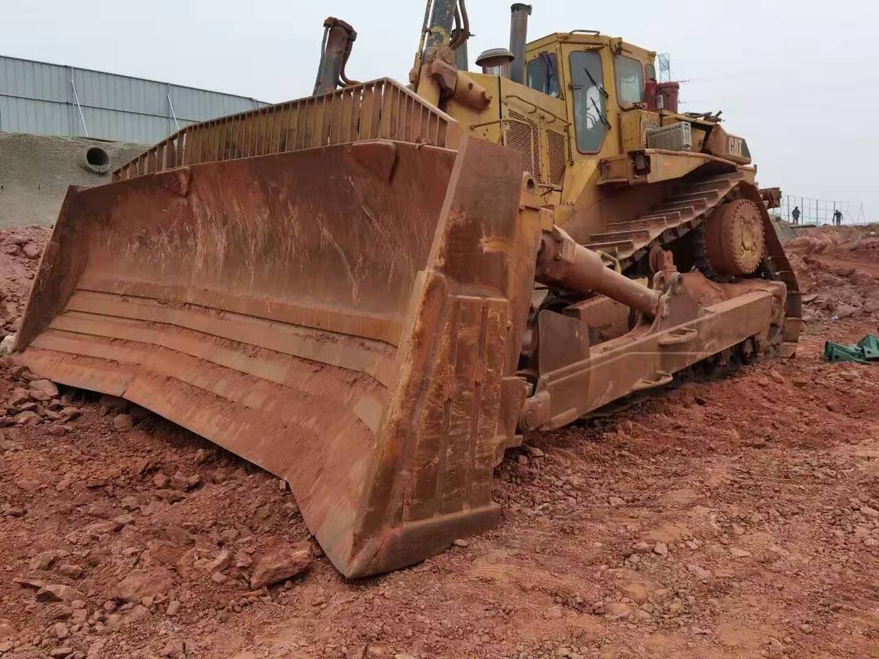 CATERPILLAR D11 - بلدوزر: صور 1 CATERPILLAR D11 - بلدوزر: صور 1