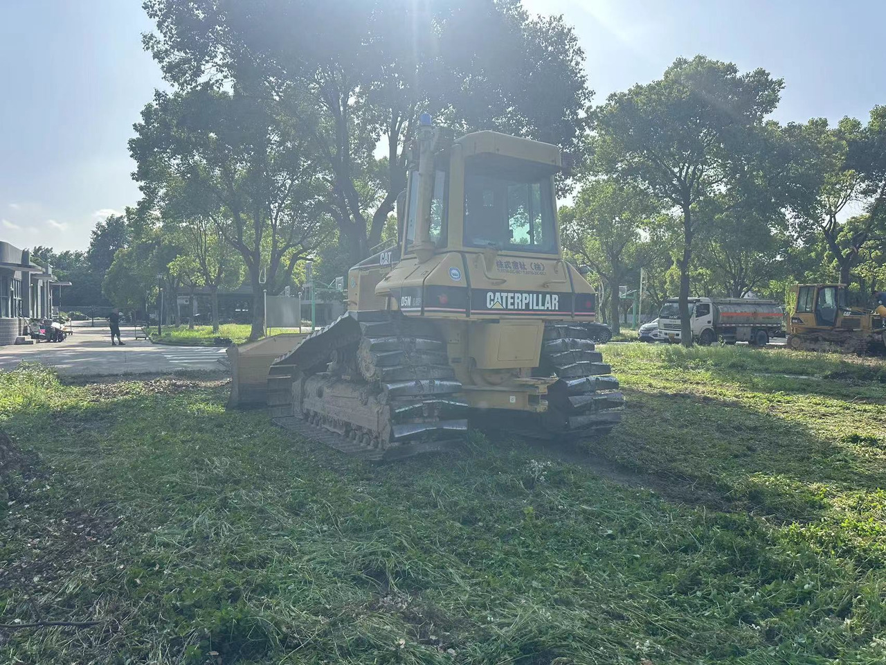 CATERPILLAR D5N - بلدوزر: صور 5 CATERPILLAR D5N - بلدوزر: صور 5