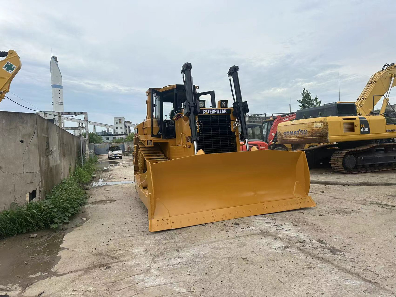 CATERPILLAR D8R - بلدوزر: صور 2 CATERPILLAR D8R - بلدوزر: صور 2