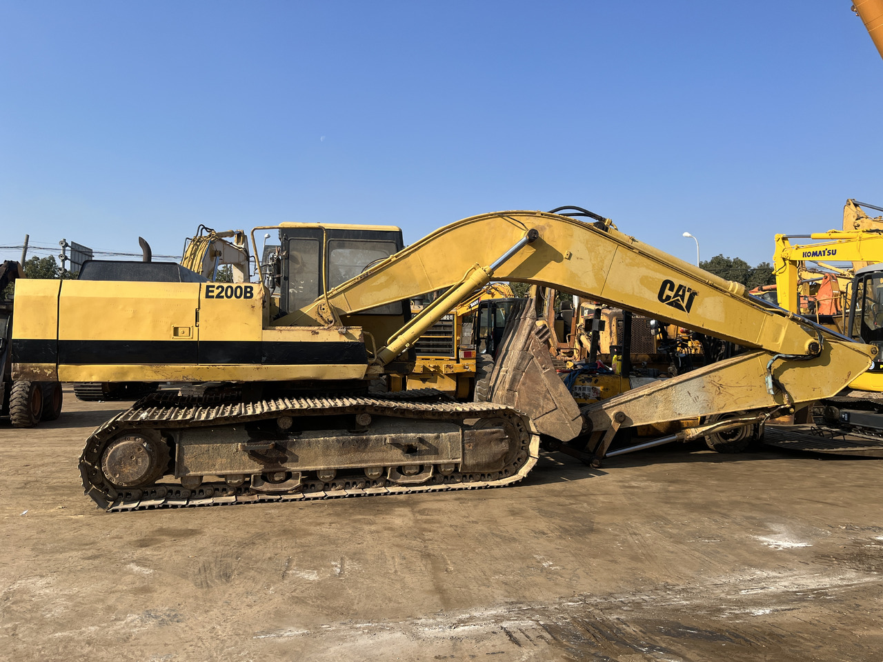 CATERPILLAR E200 - حفارة: صور 2 CATERPILLAR E200 - حفارة: صور 2