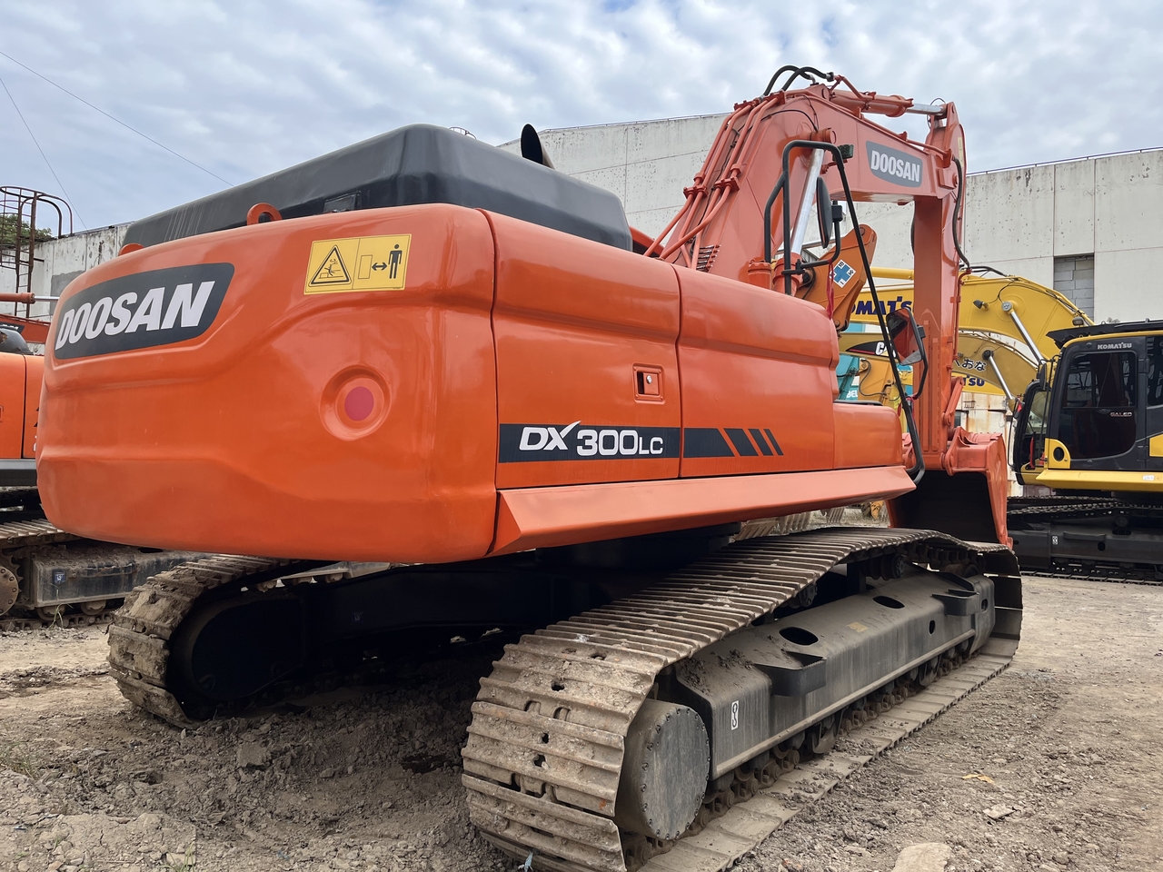 DOOSAN DX300 - حفارات زحافة: صور 3 DOOSAN DX300 - حفارات زحافة: صور 3