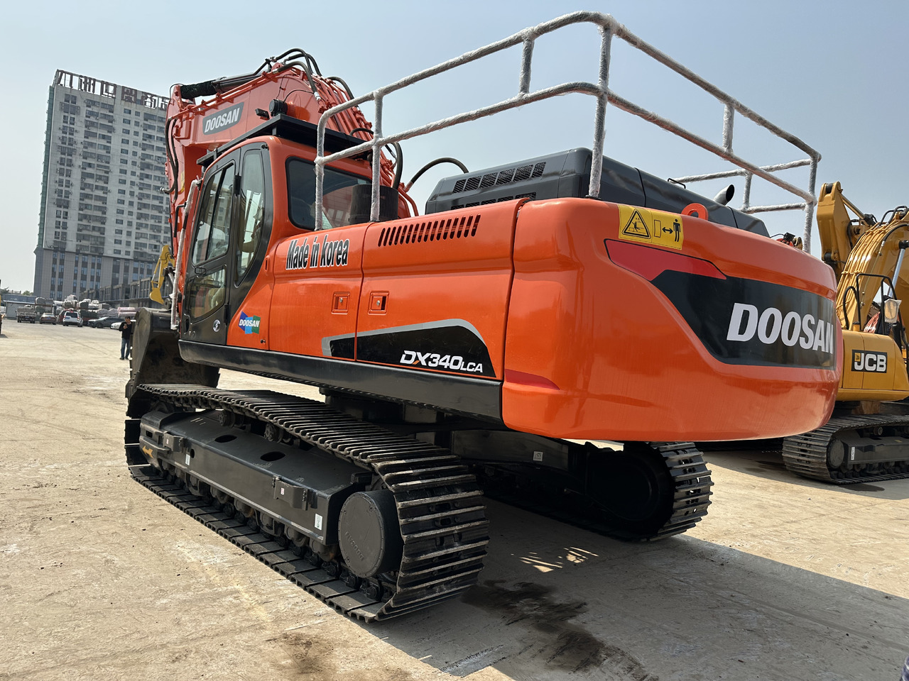 DOOSAN DX340LCA - حفارات زحافة: صور 3 DOOSAN DX340LCA - حفارات زحافة: صور 3
