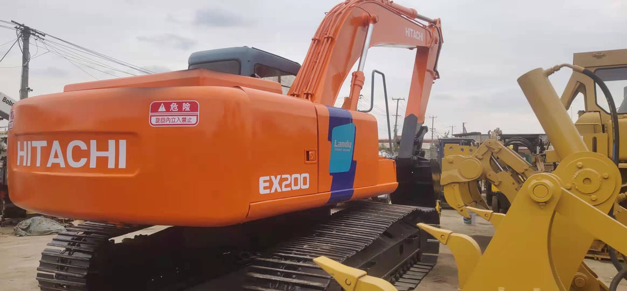 HITACHI EX200-2 - حفارات زحافة: صور 2 HITACHI EX200-2 - حفارات زحافة: صور 2