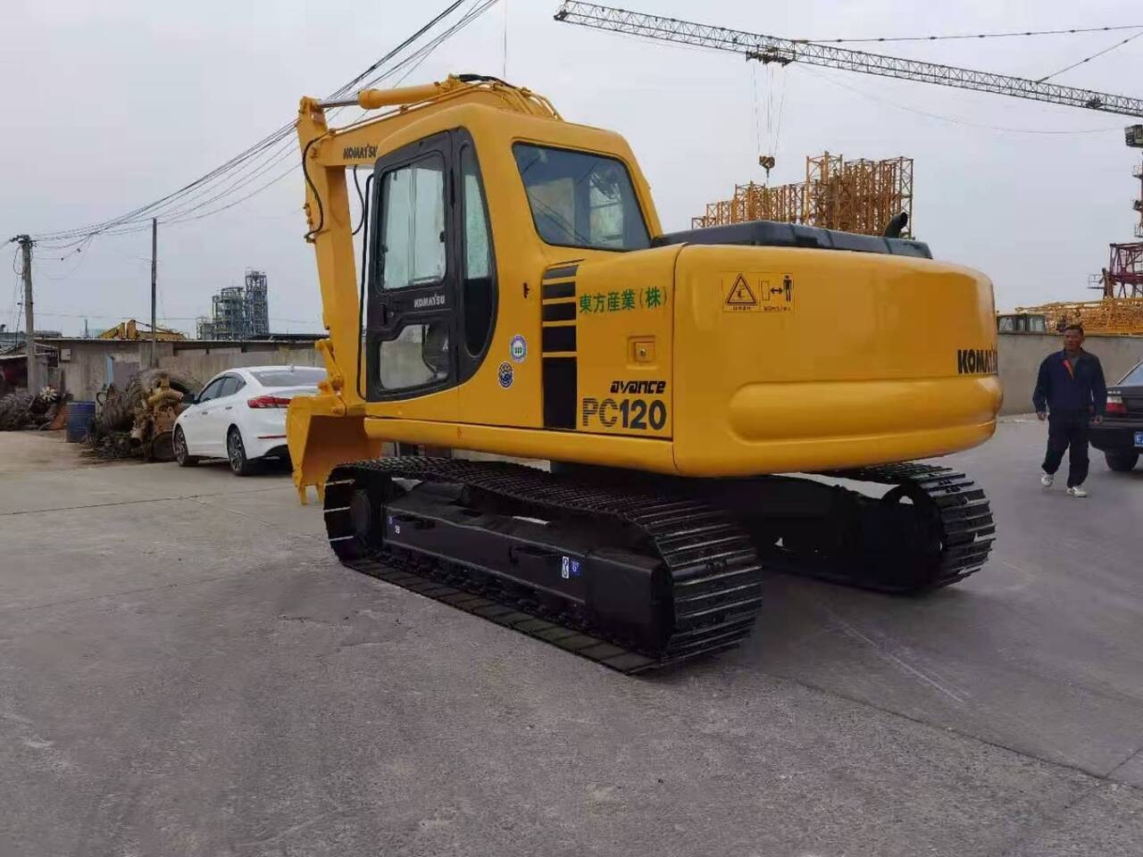KOMATSU PC120-6 - حفارات زحافة: صور 3 KOMATSU PC120-6 - حفارات زحافة: صور 3