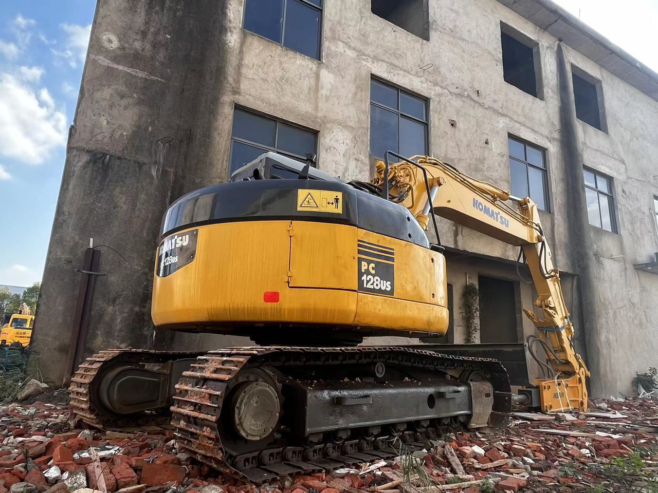 KOMATSU PC128US - حفارة: صور 1 KOMATSU PC128US - حفارة: صور 1