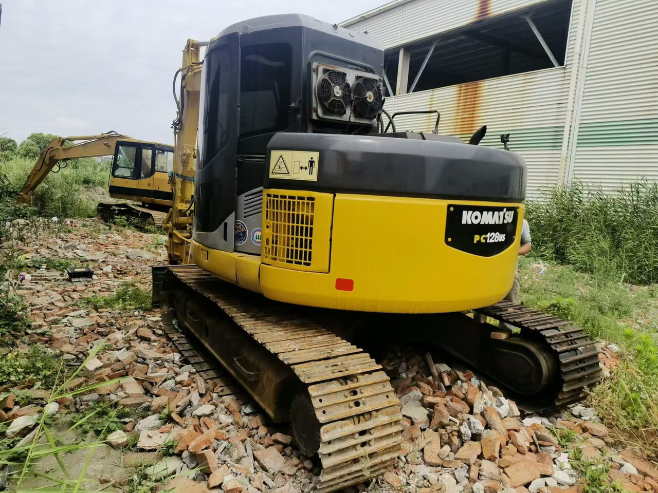 KOMATSU PC128US - حفارة: صور 2 KOMATSU PC128US - حفارة: صور 2
