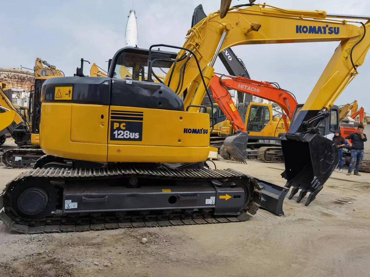KOMATSU PC128 - حفارات زحافة: صور 1 KOMATSU PC128 - حفارات زحافة: صور 1