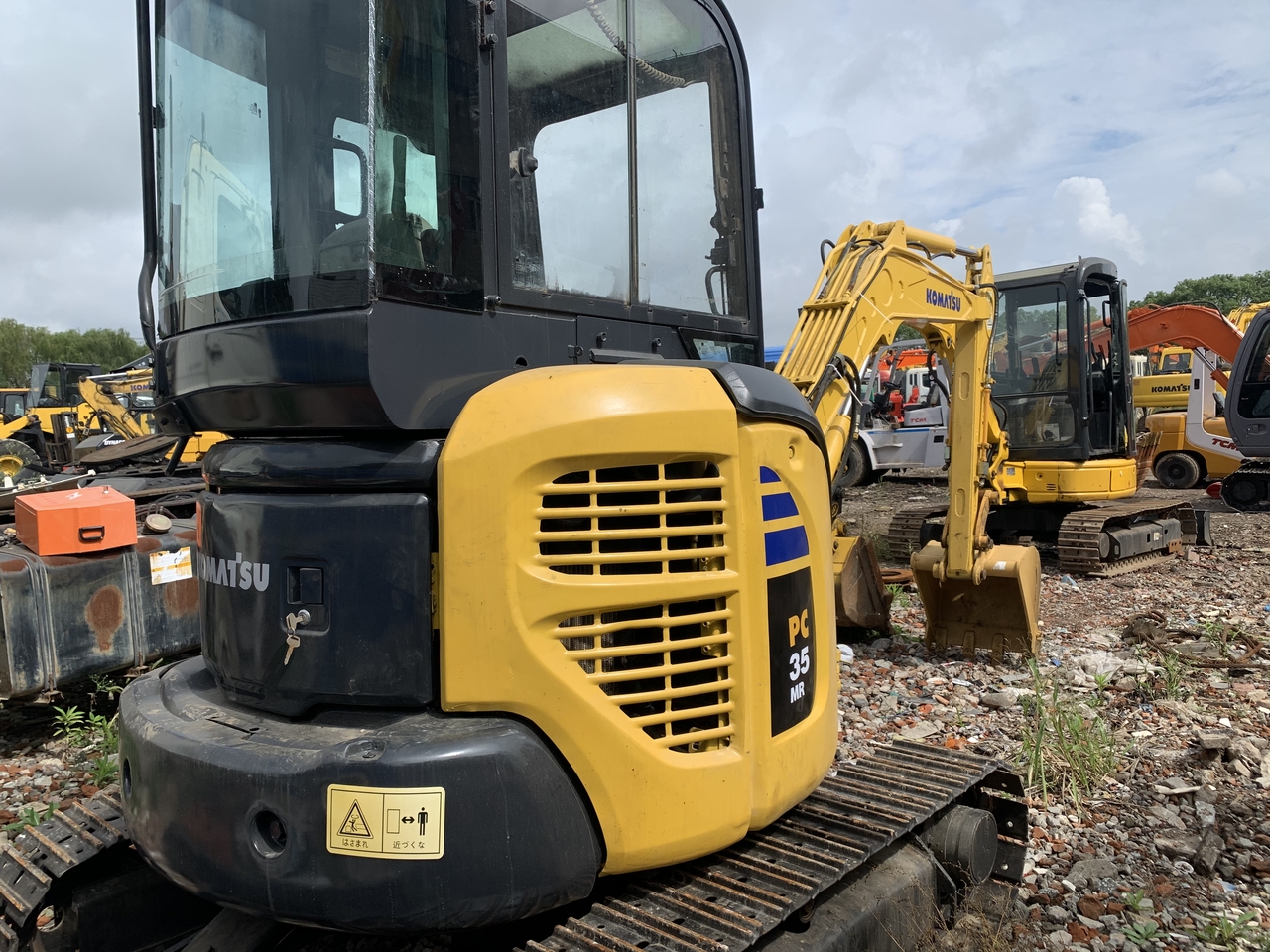 KOMATSU PC35MR - حفارة مصغرة: صور 3 KOMATSU PC35MR - حفارة مصغرة: صور 3