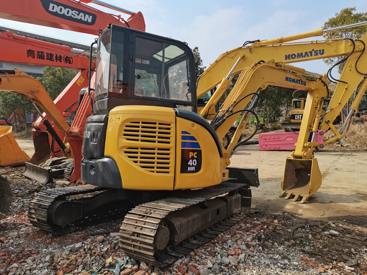 KOMATSU PC40MR - حفارة مصغرة: صور 3 KOMATSU PC40MR - حفارة مصغرة: صور 3