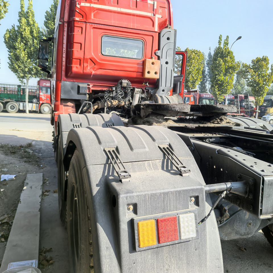 SHACMAN X3000 6x4 - شاحنة جرار: صور 3 SHACMAN X3000 6x4 - شاحنة جرار: صور 3