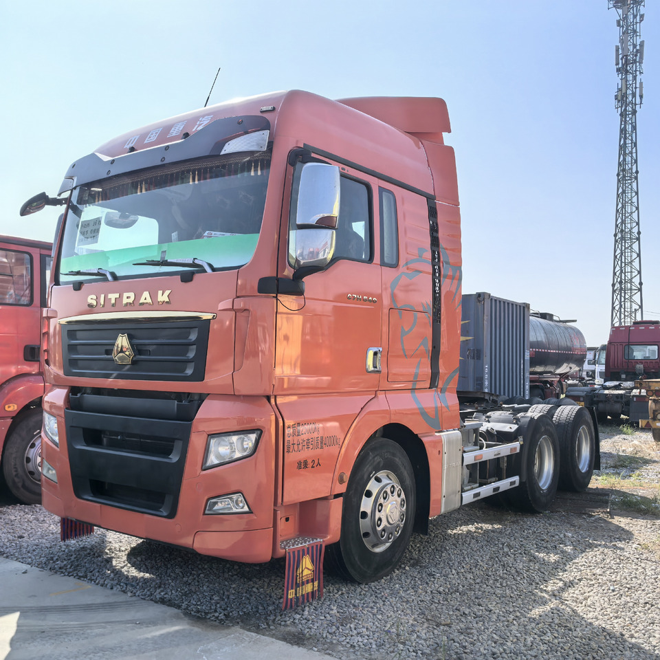 SINOTRUK SITRAK C7H - شاحنة جرار: صور 1 SINOTRUK SITRAK C7H - شاحنة جرار: صور 1