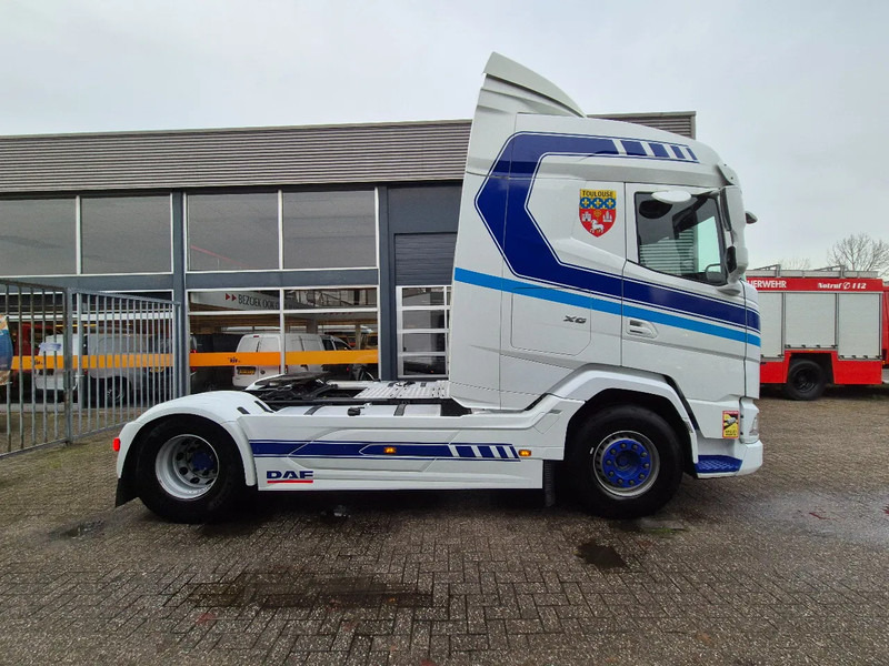 DAF XG 530/ (1) 2022/ Retarder/ LED/ Park Airco/ Navi/ Full option - شاحنة جرار: صور 2 DAF XG 530/ (1) 2022/ Retarder/ LED/ Park Airco/ Navi/ Full option - شاحنة جرار: صور 2
