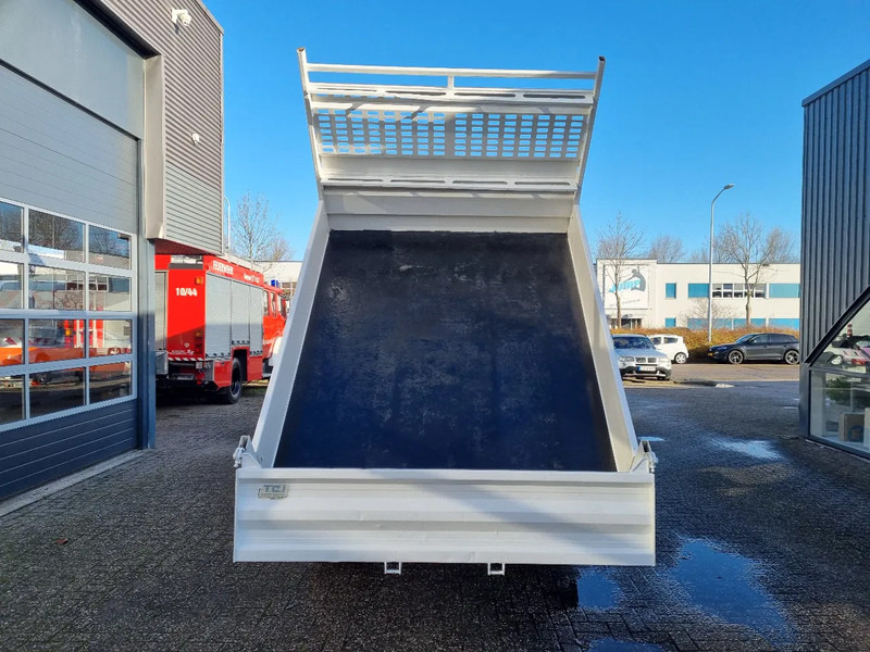 Iveco Daily 35C18 3.0D Kipper Hi-Matic Euro 6 GVW 3500 kg - قلاب صغير: صور 4 Iveco Daily 35C18 3.0D Kipper Hi-Matic Euro 6 GVW 3500 kg - قلاب صغير: صور 4