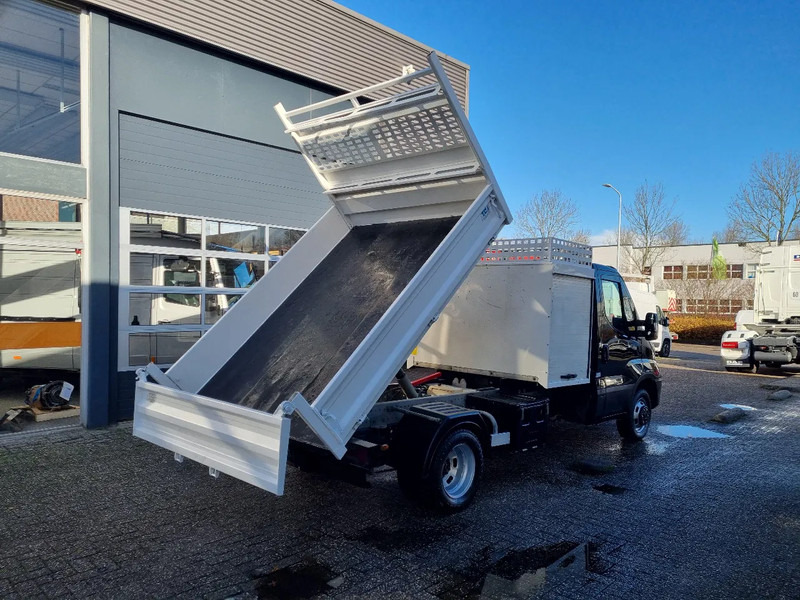 Iveco Daily 35C18 3.0D Kipper Hi-Matic Euro 6 GVW 3500 kg - قلاب صغير: صور 2 Iveco Daily 35C18 3.0D Kipper Hi-Matic Euro 6 GVW 3500 kg - قلاب صغير: صور 2