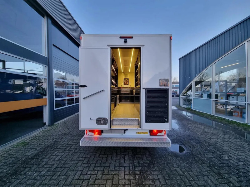 Mercedes-Benz Sprinter 513 CDI/ Foodtruck/ Verkoopwagen/ Camper - الشاحنات الصغيرة: صور 2 Mercedes-Benz Sprinter 513 CDI/ Foodtruck/ Verkoopwagen/ Camper - الشاحنات الصغيرة: صور 2