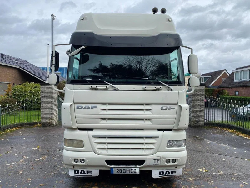 DAF CF 85.410 85CF 410 AUTOMATIC - شاحنة جرار: صور 2 DAF CF 85.410 85CF 410 AUTOMATIC - شاحنة جرار: صور 2