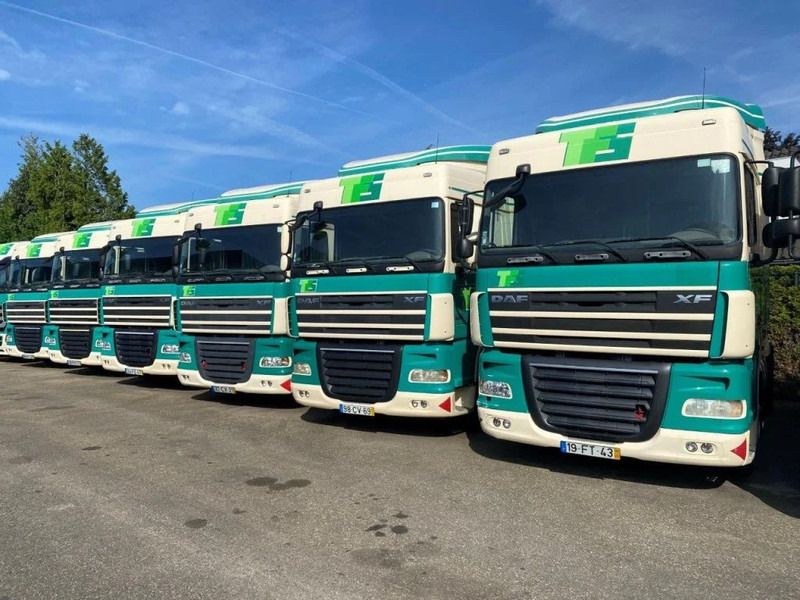 DAF XF 105.410 4 PIECES AVAILABLE - شاحنة جرار: صور 3 DAF XF 105.410 4 PIECES AVAILABLE - شاحنة جرار: صور 3