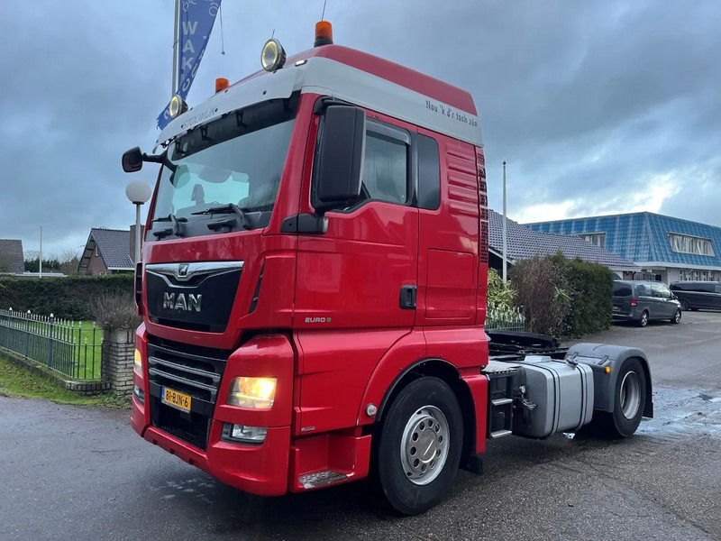 MAN TGX 18.460 ORIGINAL HOLLAND TRUCKHEAD DOUBLE PTO - شاحنة جرار: صور 1 MAN TGX 18.460 ORIGINAL HOLLAND TRUCKHEAD DOUBLE PTO - شاحنة جرار: صور 1