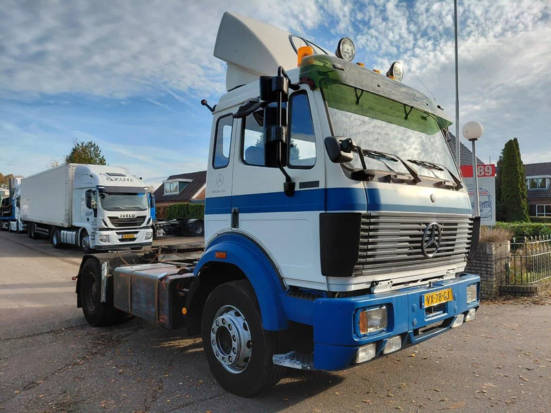 Mercedes-Benz SK 1927 NL Truckhead - شاحنة جرار: صور 2 Mercedes-Benz SK 1927 NL Truckhead - شاحنة جرار: صور 2